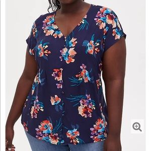Torrid navy floral top